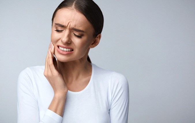 Woman with a toothache